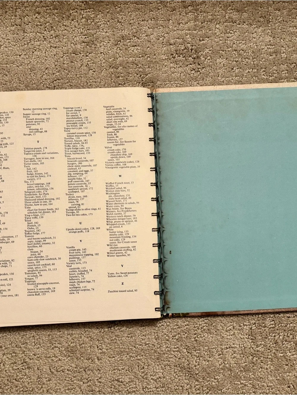 Vintage Betty Crocker's New Good and Easy Cookbook - 1962 EUC